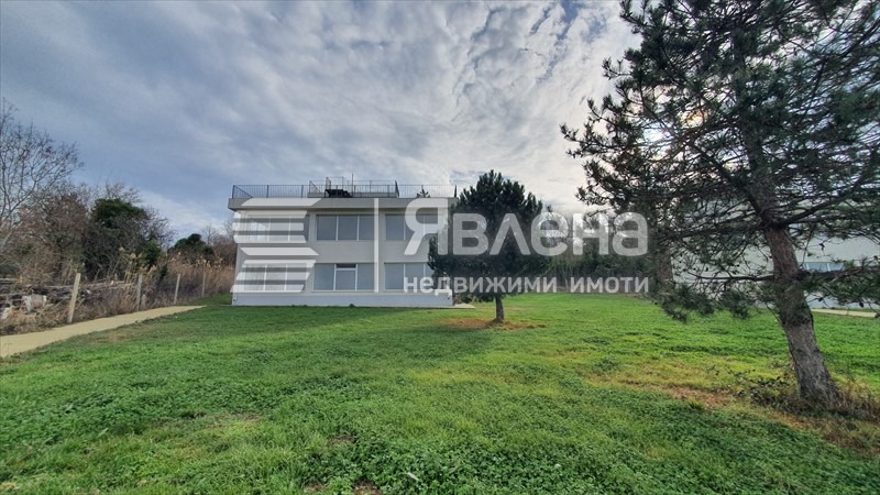 Продава КЪЩА, гр. Варна, м-т Зеленика