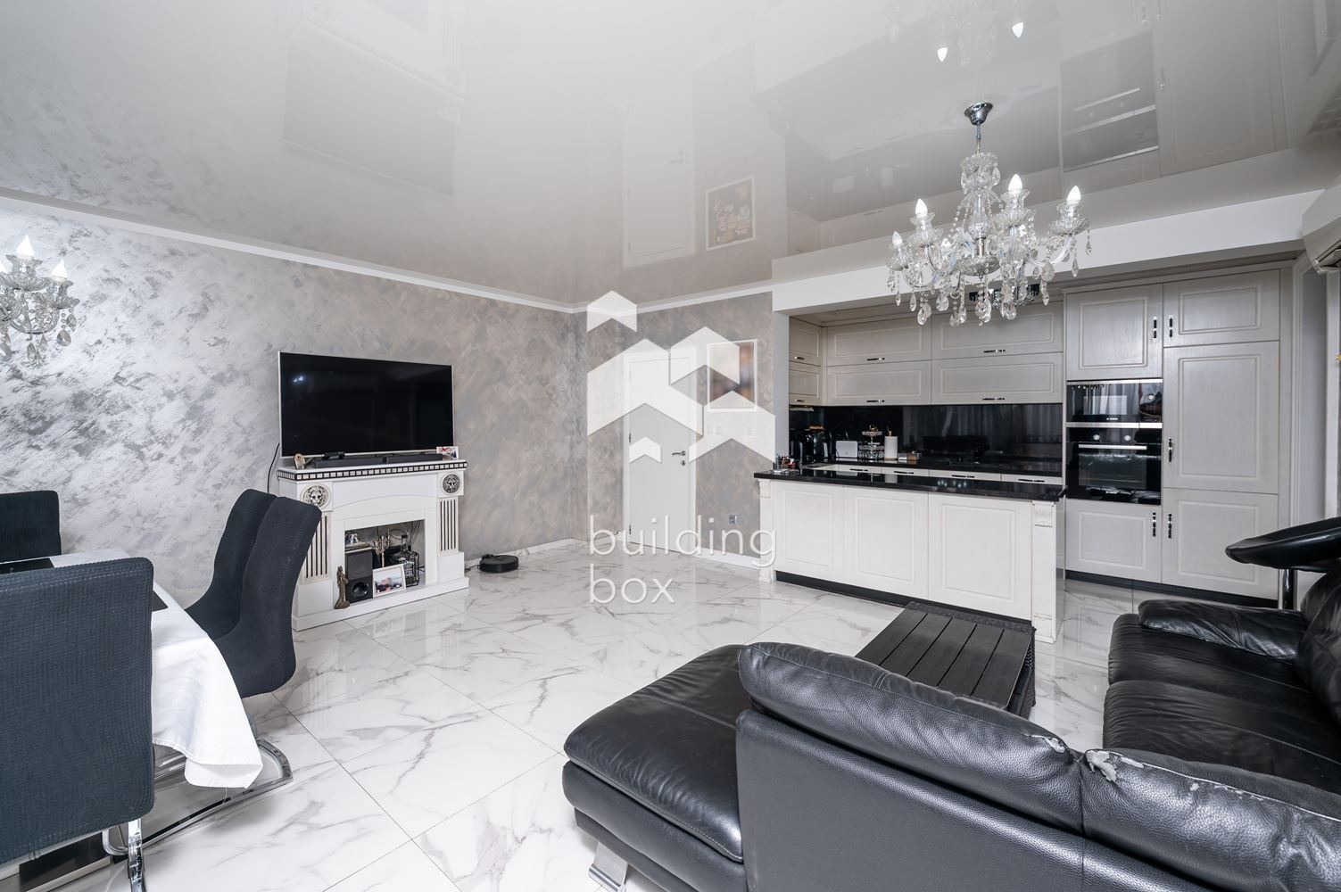 Продава МНОГОСТАЕН, гр. Пловдив, Остромила, снимка 2 - Апартаменти - 55219099