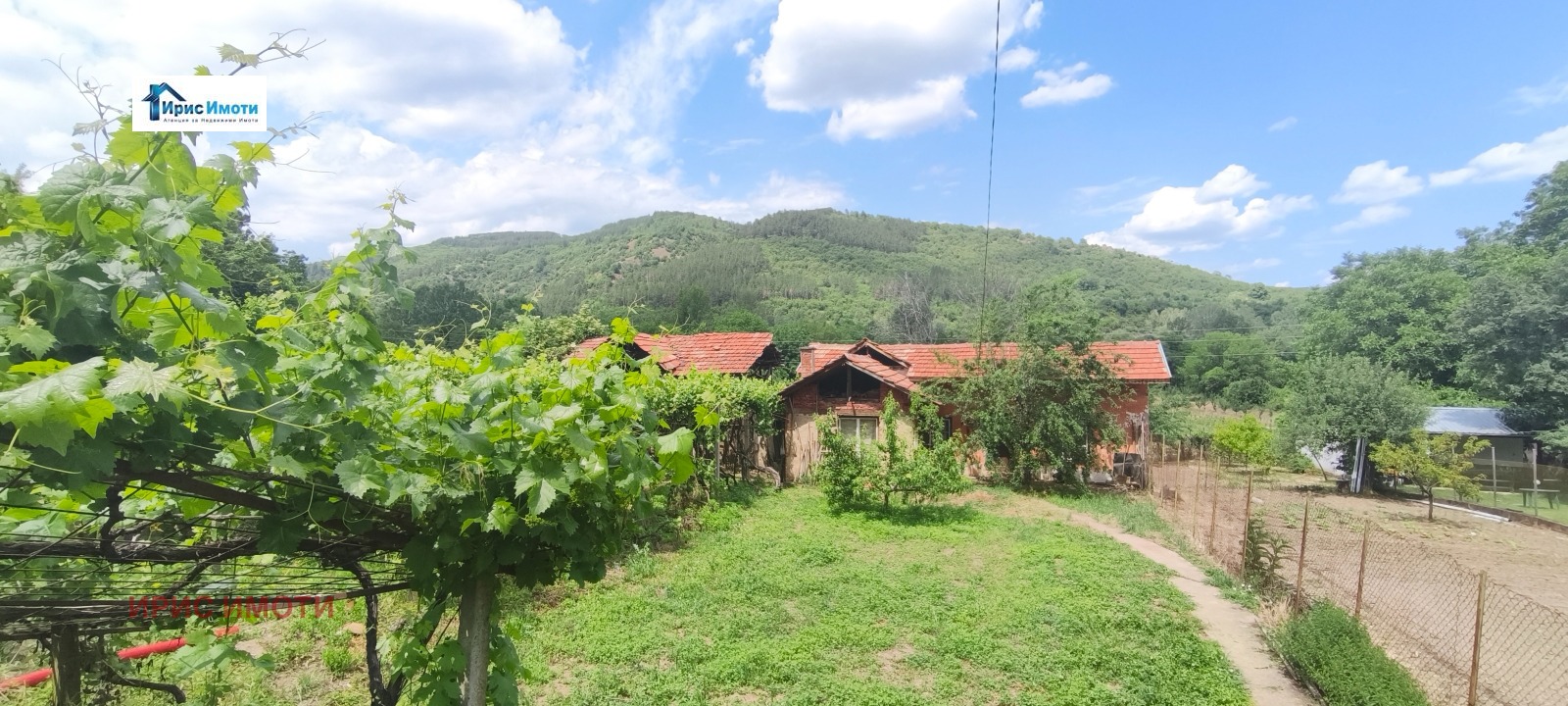 Продава ПАРЦЕЛ, с. Драговищица, област Кюстендил