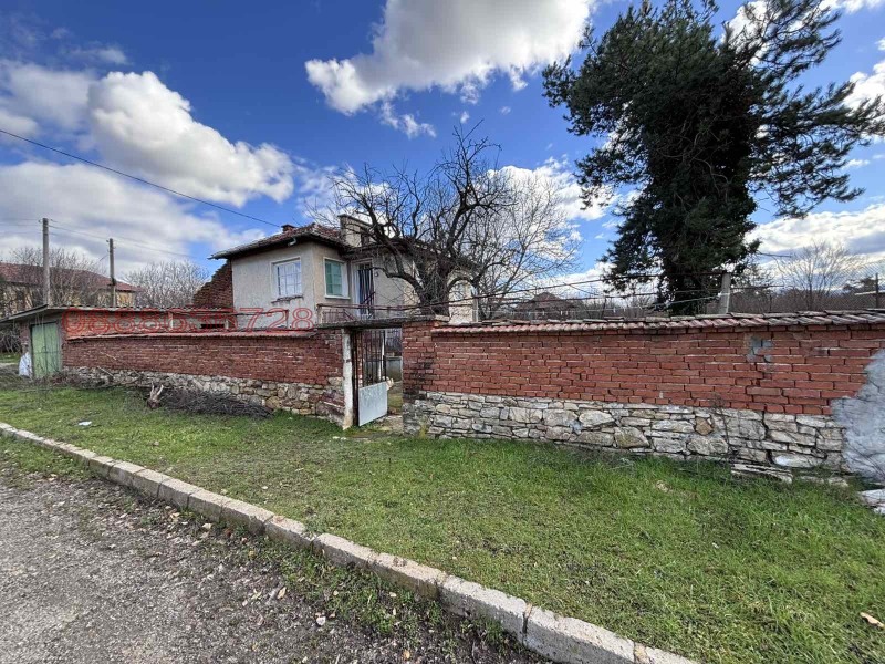 Продава КЪЩА в област Стара Загора, с. Медово - 80 кв.м / 42 000 € » 82 144.86 лв.