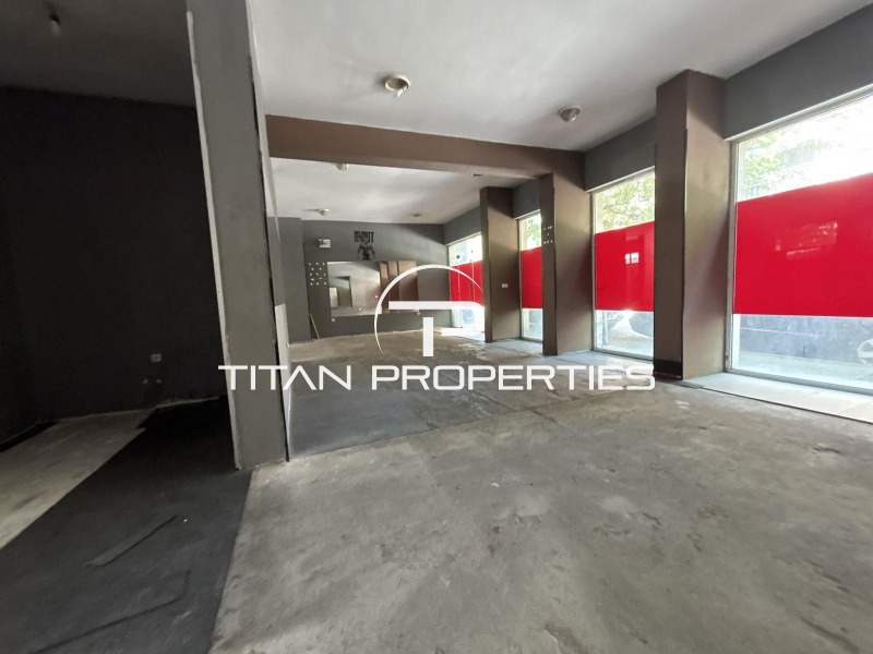 In vendita  Negozio Plovdiv , Vastanicheski , 450 mq | 14010280