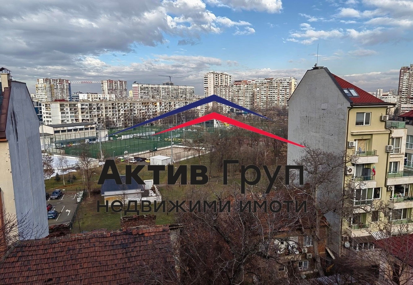 Продава 3-СТАЕН, гр. София, Център, снимка 2 - Апартаменти - 54412374