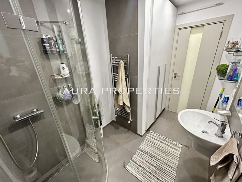 Продава 3-СТАЕН, гр. Разград, Бели Лом, снимка 10 - Апартаменти - 52603022