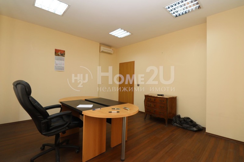 Продава 3-СТАЕН, гр. София, Банишора, снимка 2 - Апартаменти - 52402037