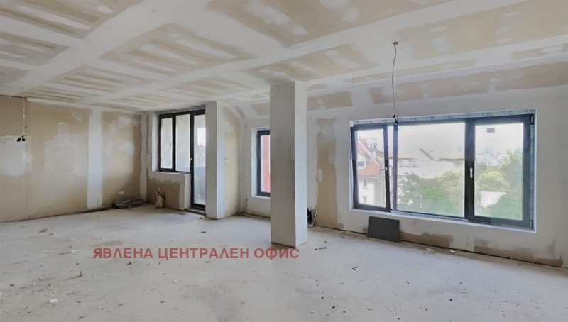 Продава МНОГОСТАЕН, гр. София, Бъкстон