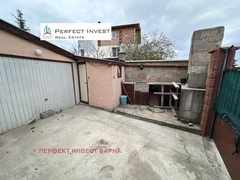 Продава КЪЩА, гр. Варна, м-т Добрева чешма, снимка 16 - Къщи - 52811180