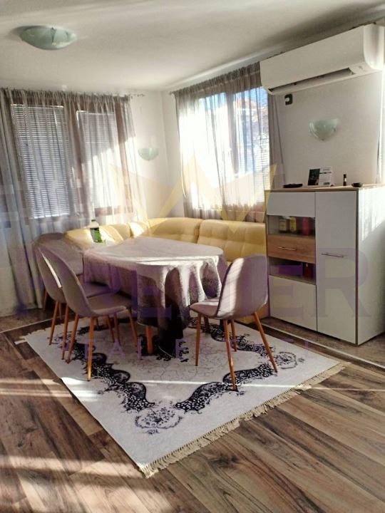 Продава КЪЩА, гр. Варна, м-т Пчелина, снимка 2 - Къщи - 53197588