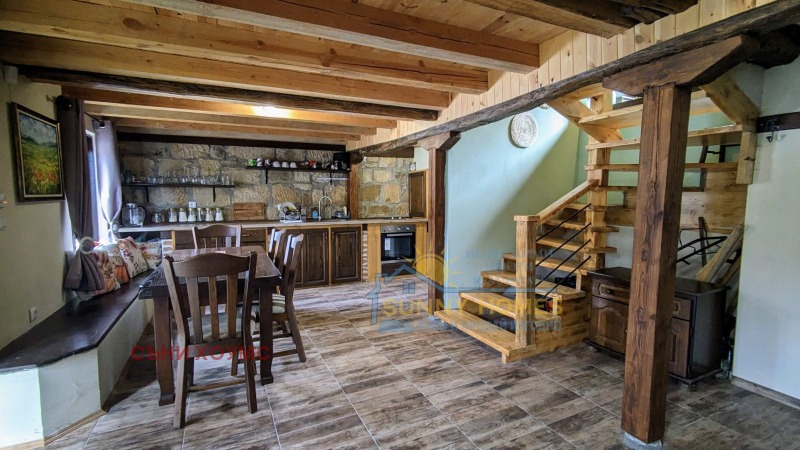 Продава КЪЩА, с. Палици, област Велико Търново