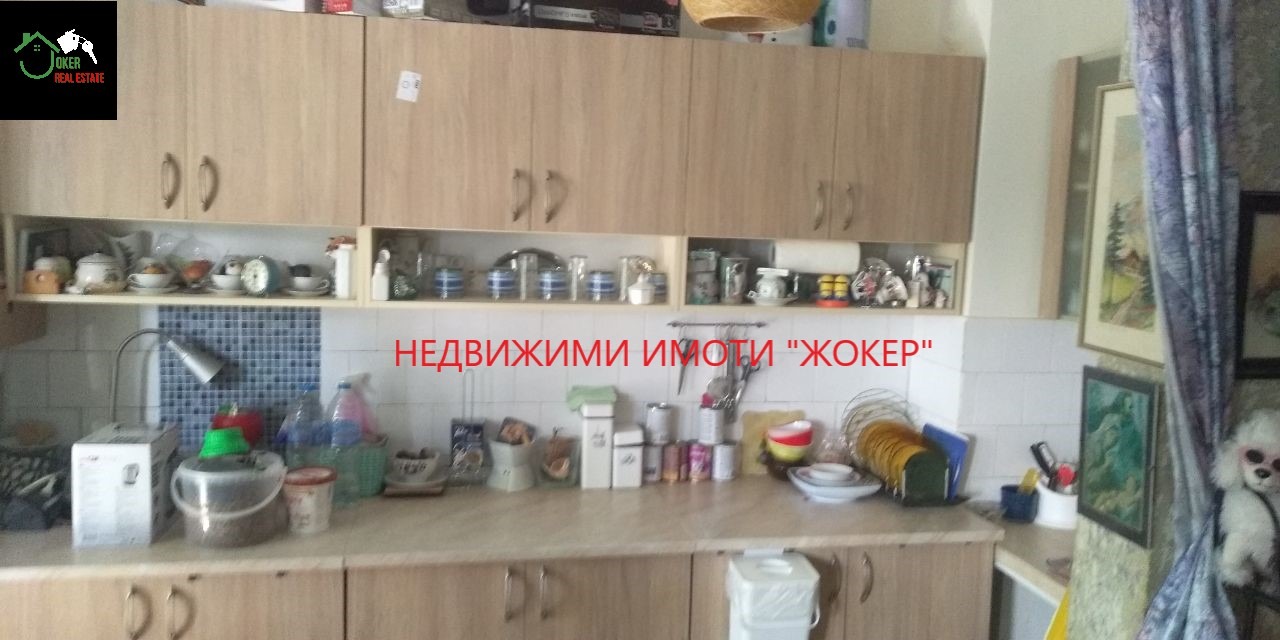 Продава 4-СТАЕН, гр. Свищов, област Велико Търново, снимка 16 - Апартаменти - 55534573