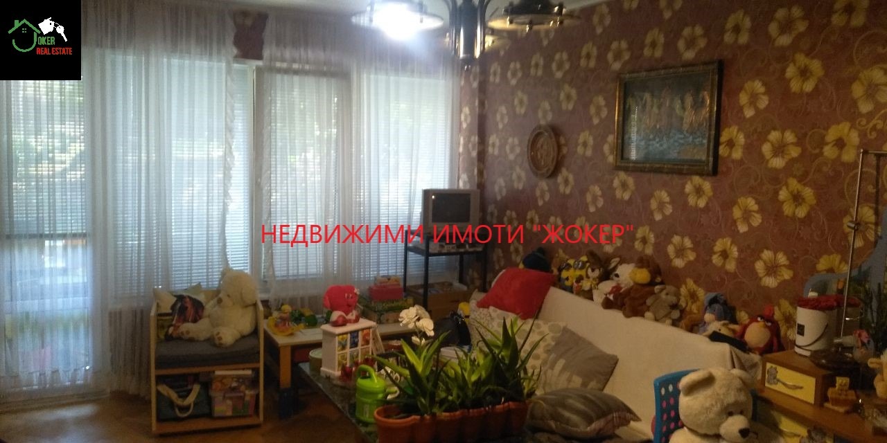 Продава 4-СТАЕН, гр. Свищов, област Велико Търново, снимка 15 - Апартаменти - 55534573