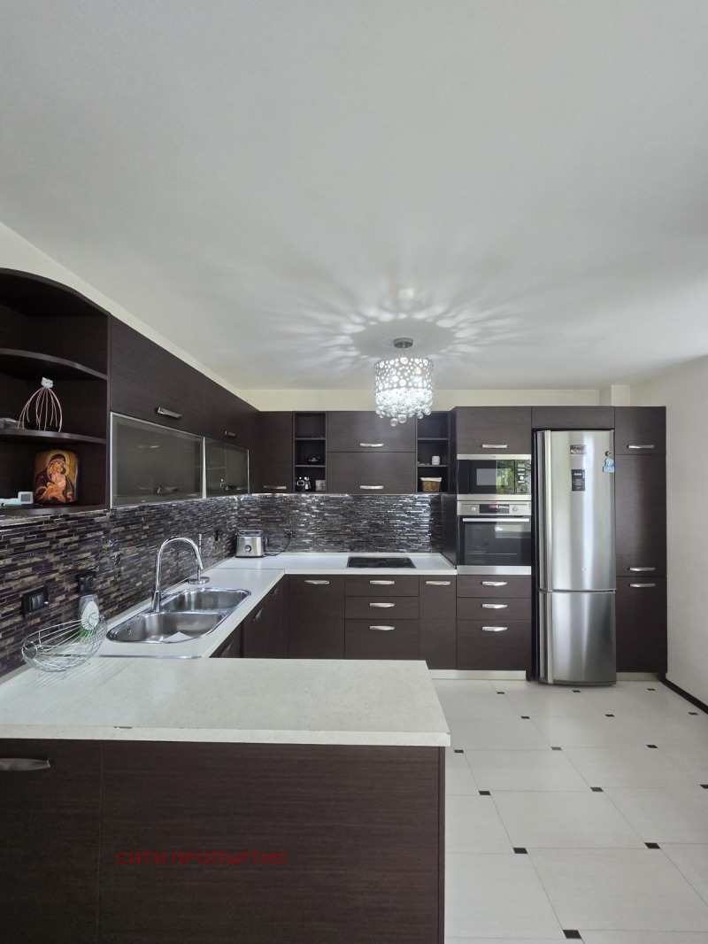 Продава МНОГОСТАЕН в град Благоевград, Баларбаши - 125 кв.м / 200 000 € » 391 166.00 лв., СИТИ ПРОПЪРТИС