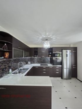 3+ camere da letto Balarbashi, Blagoevgrad