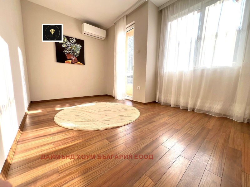 Продава МНОГОСТАЕН, гр. Пловдив, Център, снимка 9 - Апартаменти - 52847472