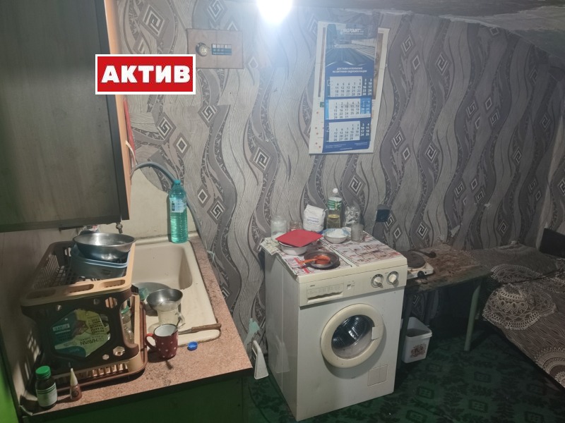 Продава АТЕЛИЕ, ТАВАН, гр. Търговище, Център, снимка 2 - Aпартаменти - 49511842