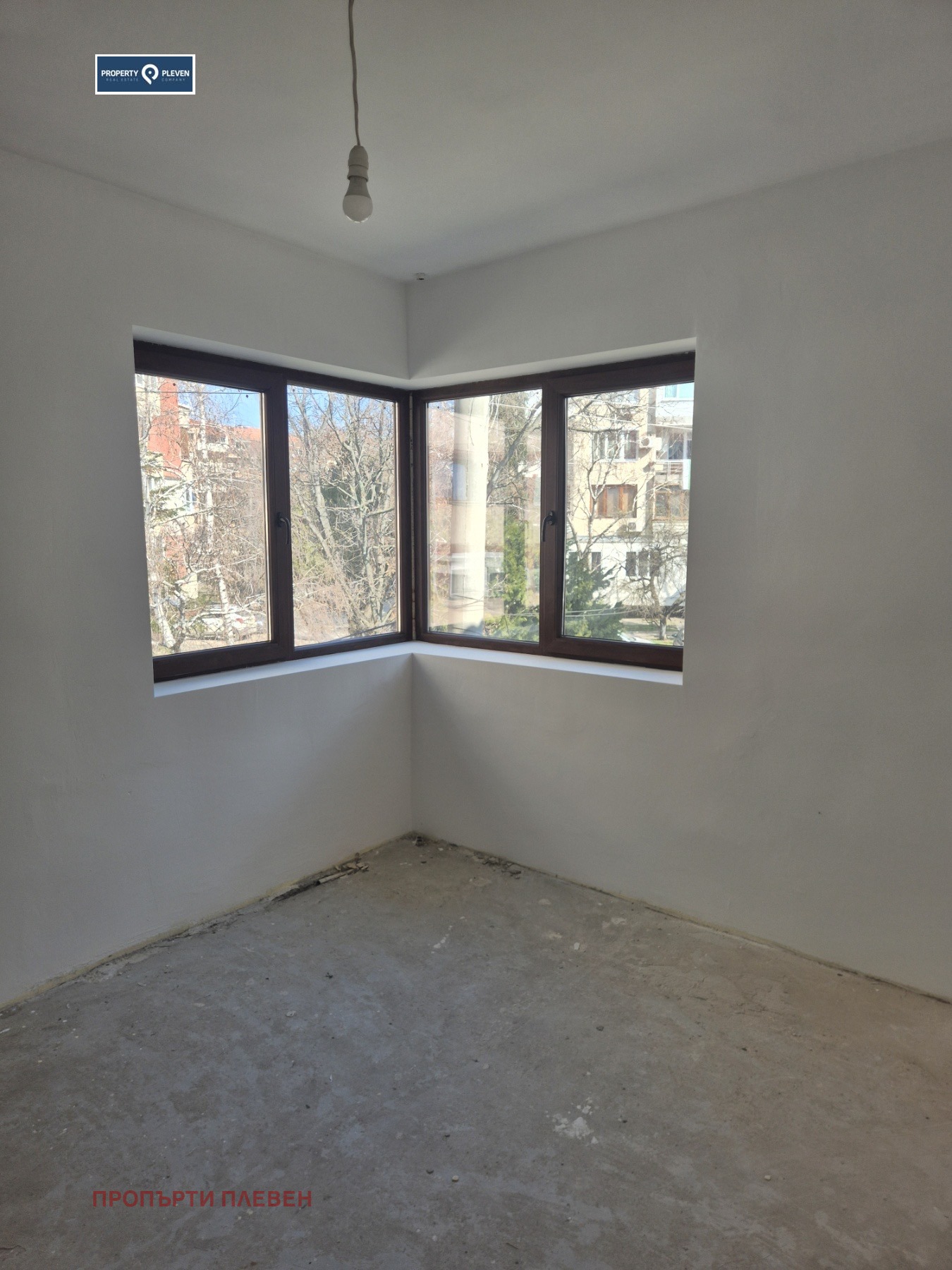 Продава ЕТАЖ ОТ КЪЩА, гр. Плевен, Идеален център, снимка 8 - Етаж от къща - 53619547