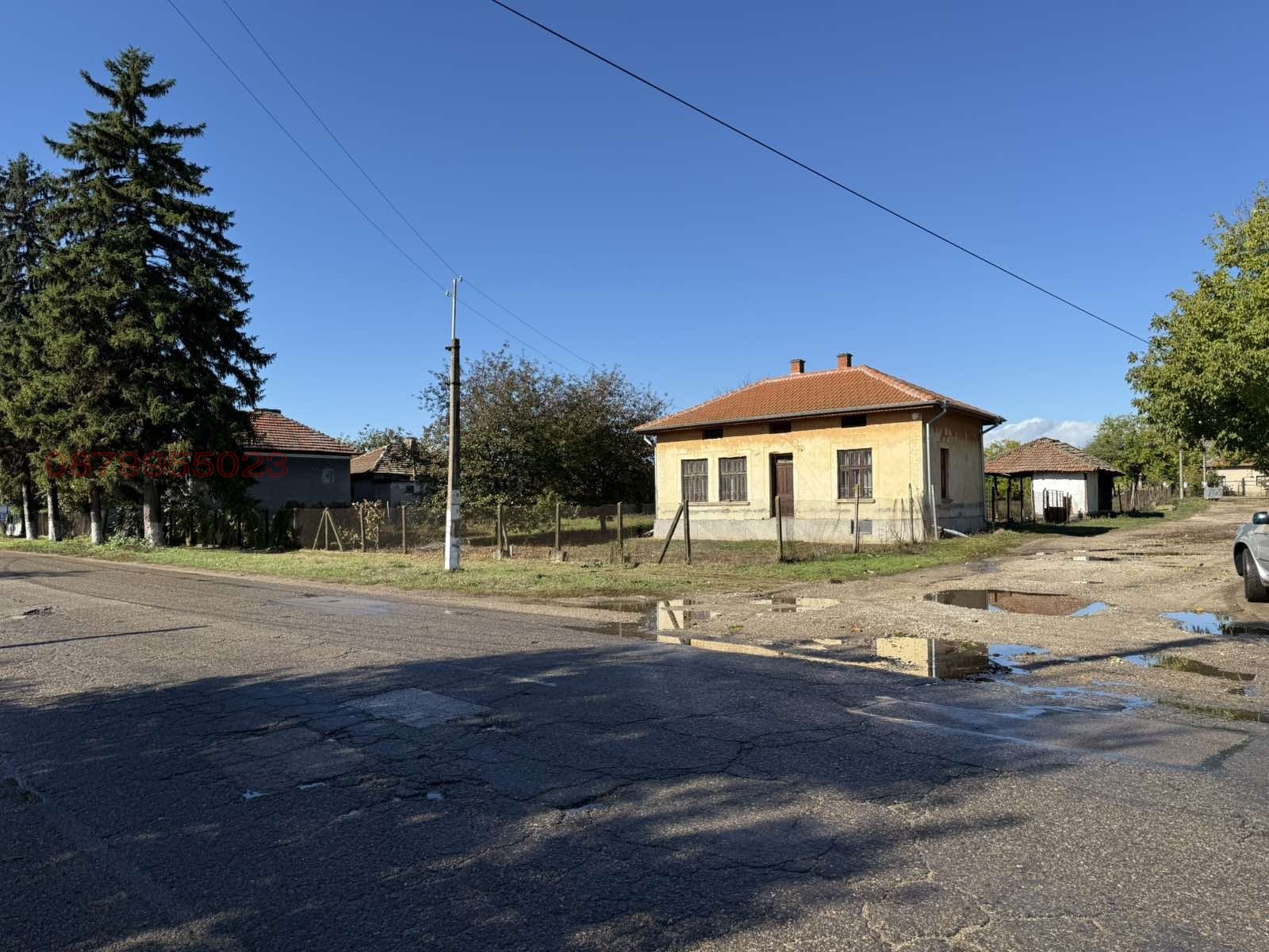 Продава КЪЩА, гр. Лом, област Монтана