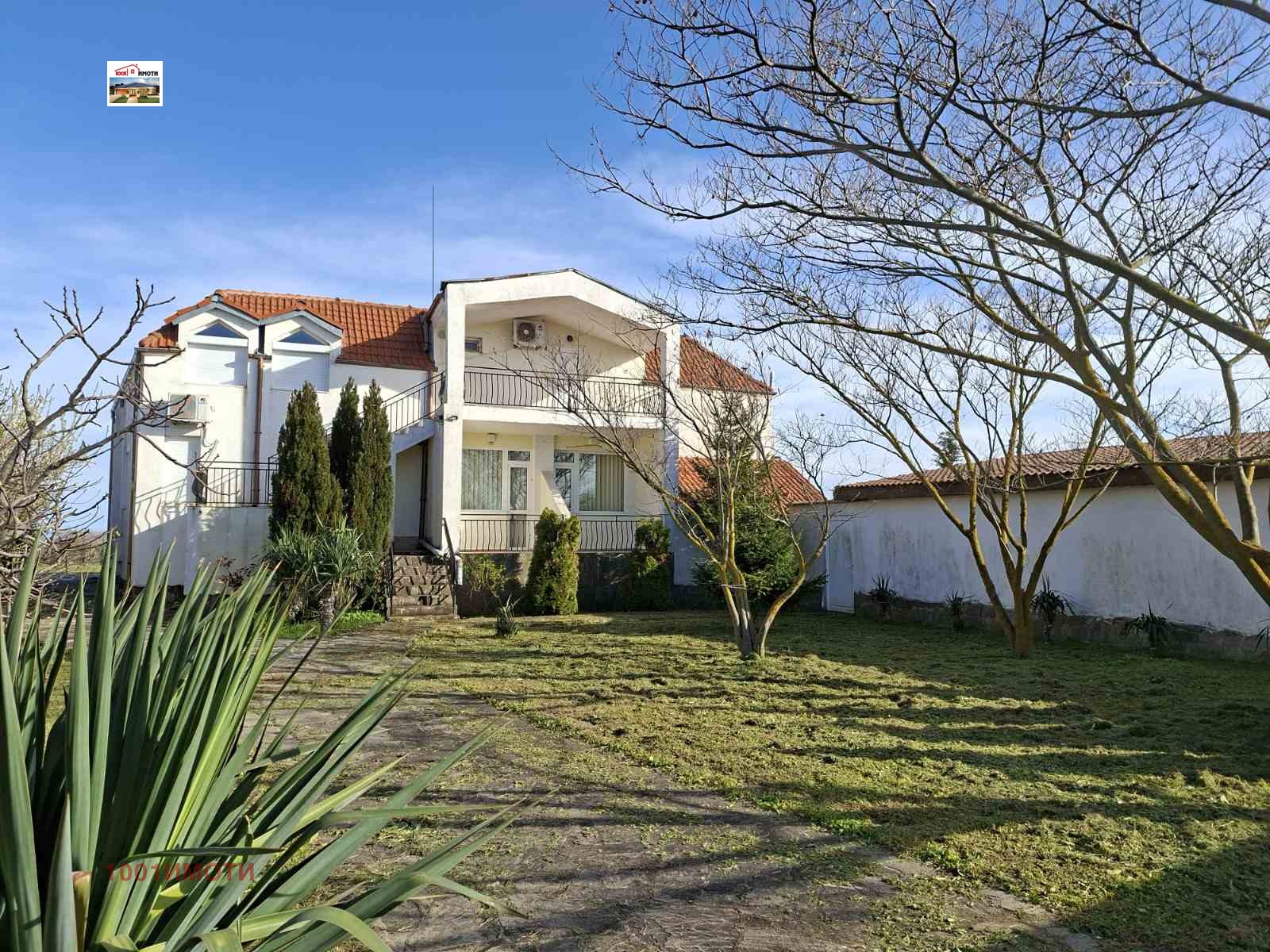 Продава КЪЩА, с. Топола, област Добрич