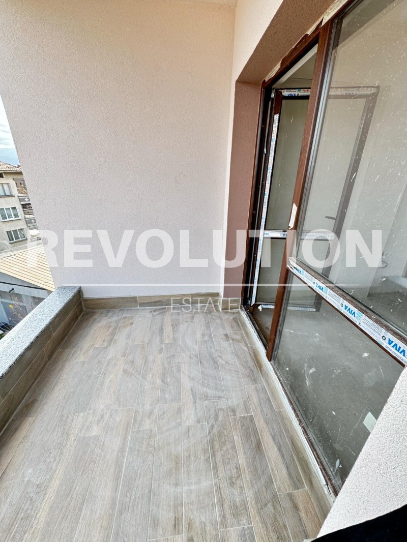 De vânzare  1 dormitor Plovdiv , Proslav , 60 mp | 16236844 - imagine [12]