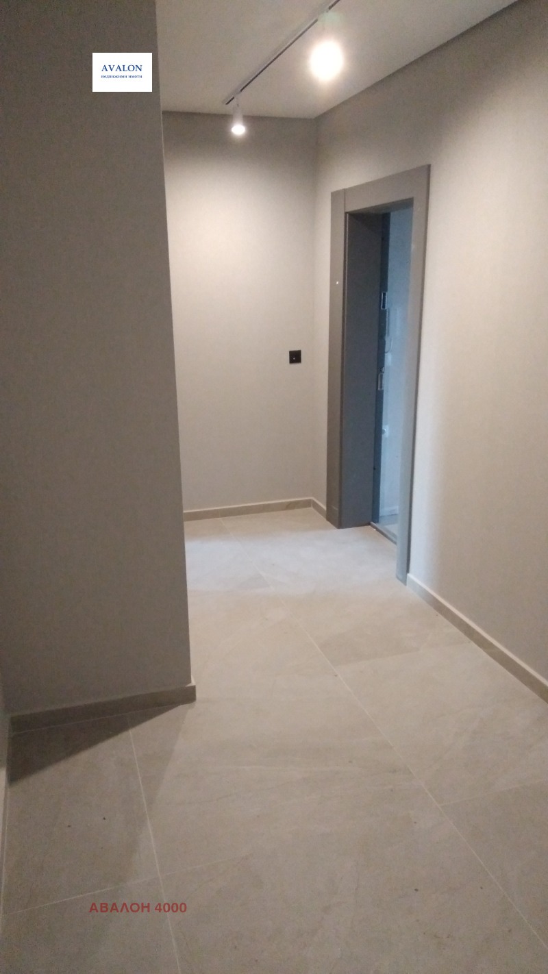 Продава 2-СТАЕН, гр. Пловдив, Остромила, снимка 2 - Апартаменти - 52737571