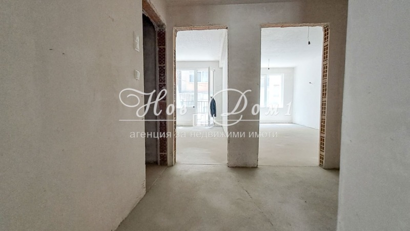 À venda  2 quartos Varna , Vazrajdane 3 , 190 m² | 40554930 - imagem [4]