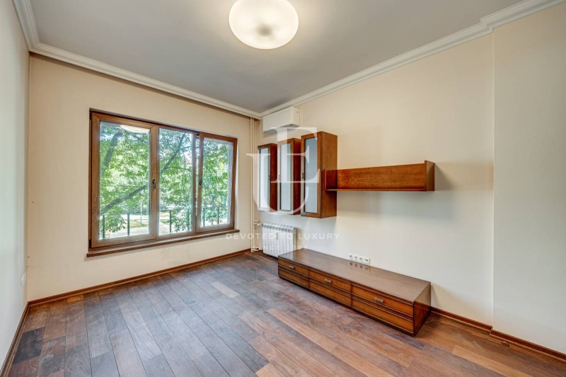 Продава 3-СТАЕН, гр. София, Център, снимка 10 - Апартаменти - 53022101