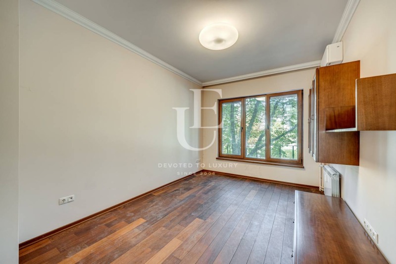 Продава 3-СТАЕН, гр. София, Център, снимка 9 - Апартаменти - 53022101