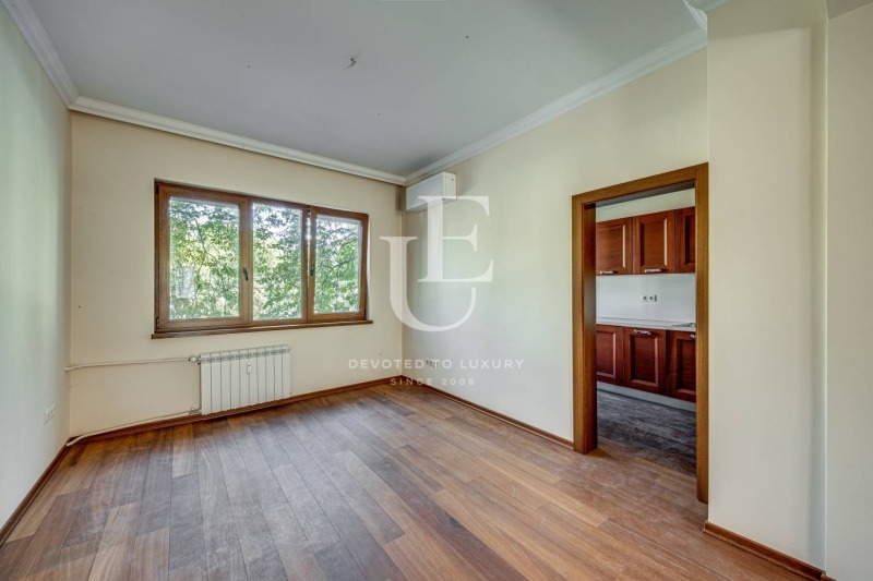 Продава 3-СТАЕН, гр. София, Център, снимка 5 - Апартаменти - 53022101