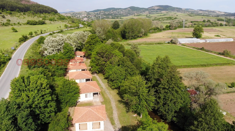 Продава ХОТЕЛ, с. Стремци, област Кърджали, снимка 3 - Хотели - 52786000