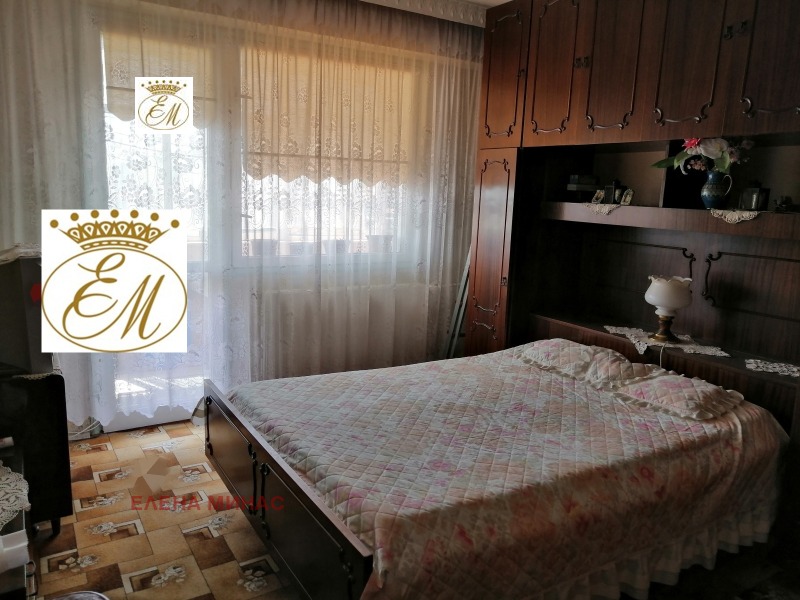 Продава 3-СТАЕН, гр. Шумен, 2-ри корпус, снимка 4 - Апартаменти - 53019200