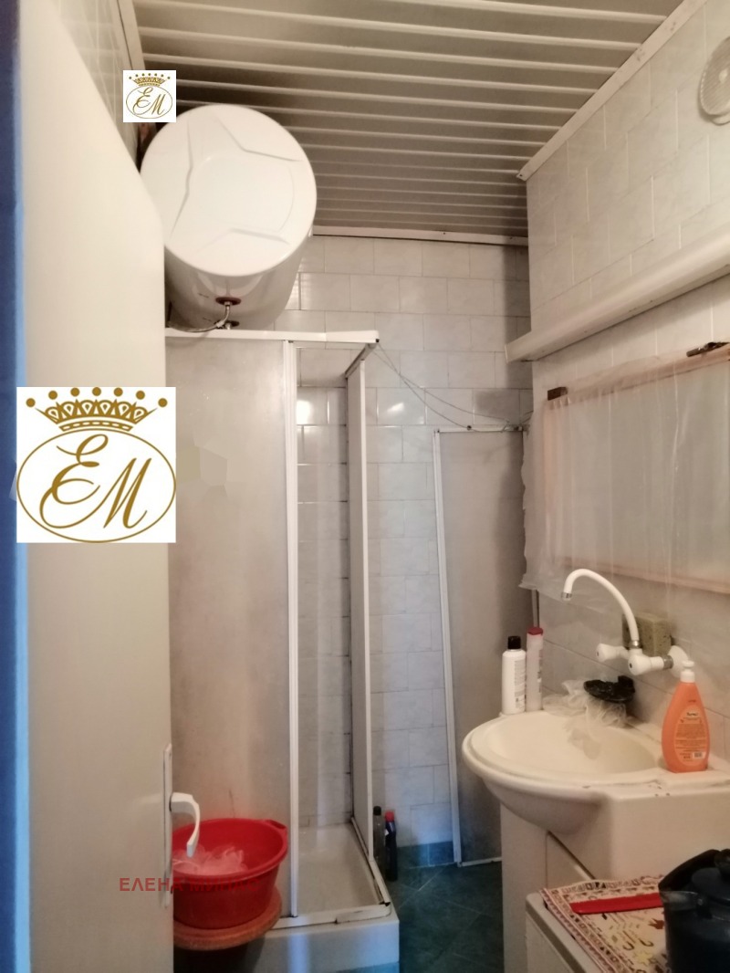 Продава 3-СТАЕН, гр. Шумен, 2-ри корпус, снимка 6 - Апартаменти - 53019200