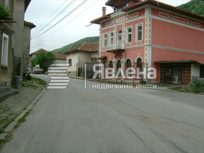 Продава КЪЩА, с. Гложене, област Ловеч, снимка 4 - Къщи - 55533381