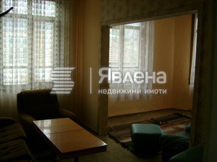 Продава КЪЩА, с. Гложене, област Ловеч, снимка 9 - Къщи - 55533381