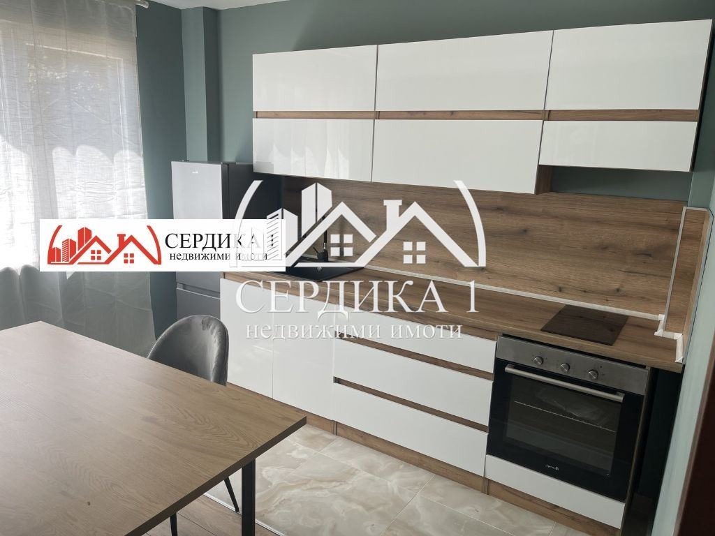 Продава 4-СТАЕН, гр. София, Сердика, снимка 2 - Апартаменти - 54291494