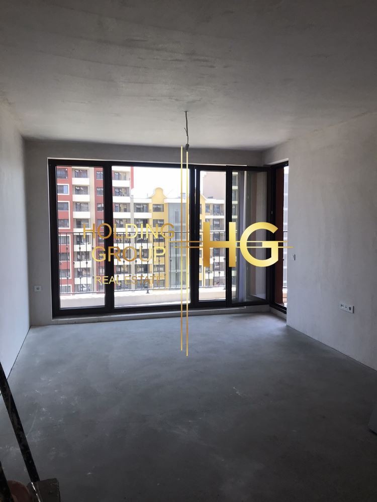 En venta  1 dormitorio Varna , Pobeda , 65 metros cuadrados | 44192897 - imagen [2]