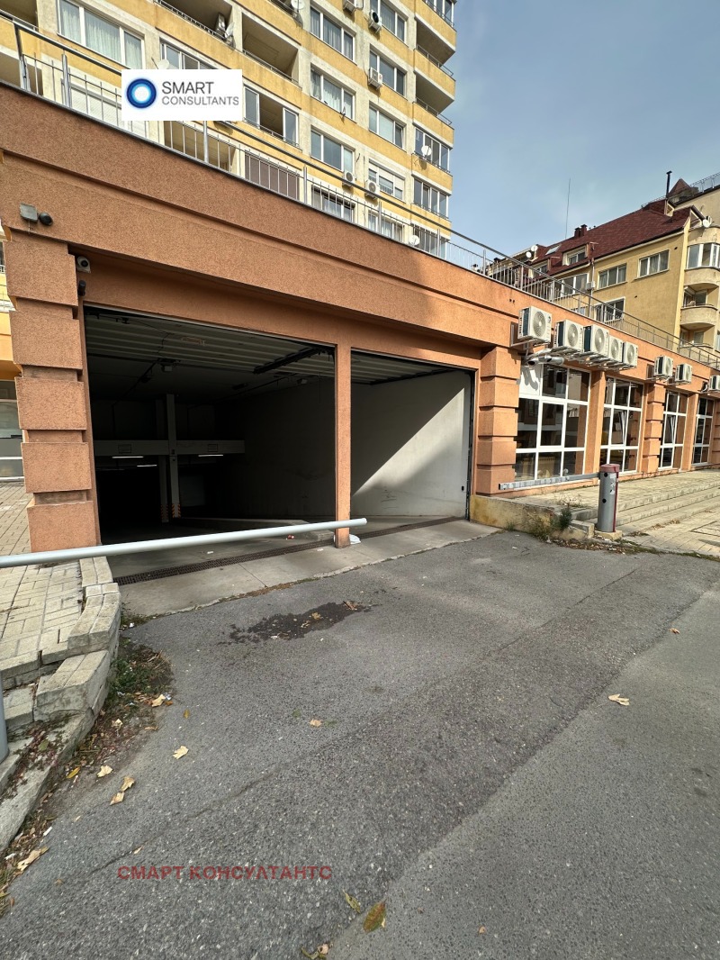 À vendre  2 chambres Sofia , Manastirski livadi , 130 m² | 19460704 - image [17]