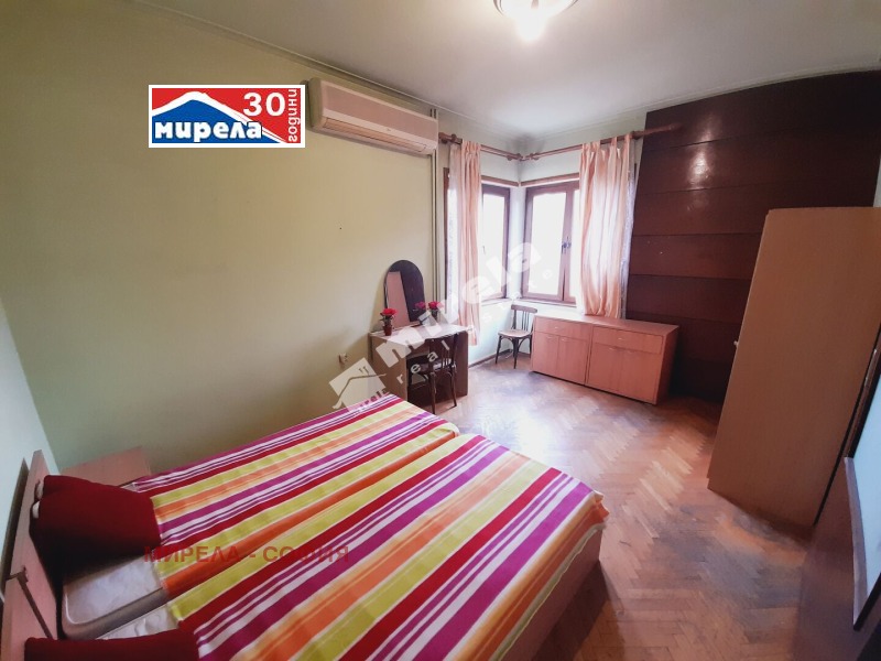 De vânzare  3 dormitoare Sofia , Țentâr , 100 mp | 10512646 - imagine [8]