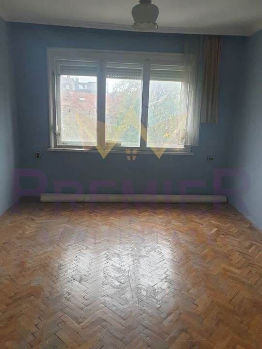 Продава МНОГОСТАЕН, гр. Бургас, Център, снимка 7 - Апартаменти - 53315450