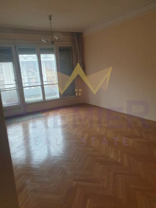 Продава МНОГОСТАЕН, гр. Бургас, Център, снимка 6 - Апартаменти - 53315450