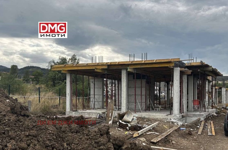 Продава КЪЩА, гр. София, гр. Банкя