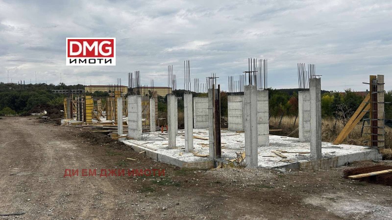 Продава КЪЩА, гр. София, гр. Банкя, снимка 2 - Къщи - 46597187