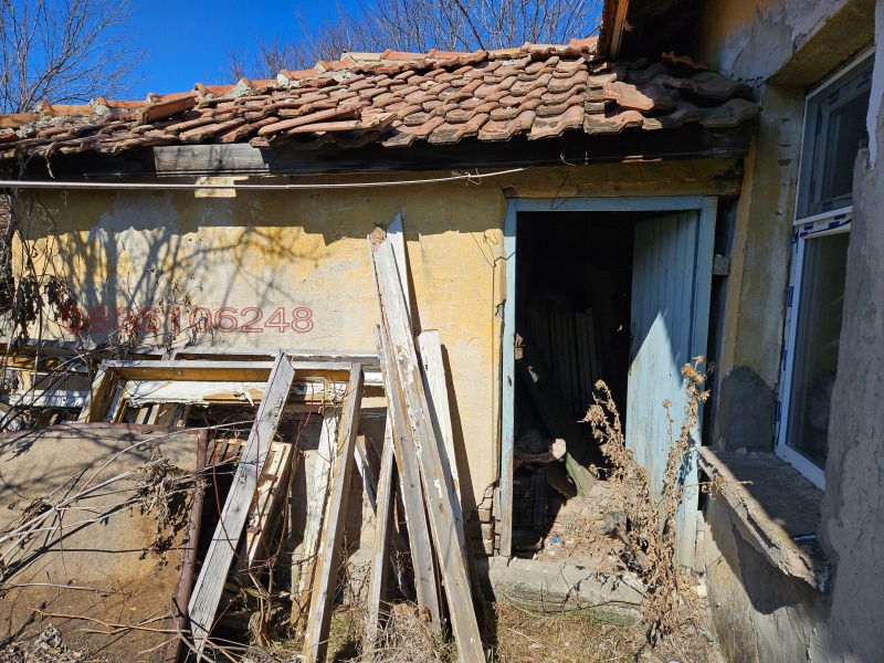 Продава КЪЩА, гр. Драгоман, област София област, снимка 2 - Къщи - 53433059