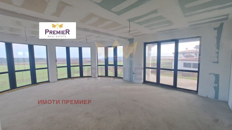 Продава КЪЩА, с. Кичево, област Варна, снимка 5 - Къщи - 52624559