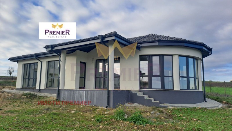 Продава КЪЩА, с. Кичево, област Варна, снимка 2 - Къщи - 52624559