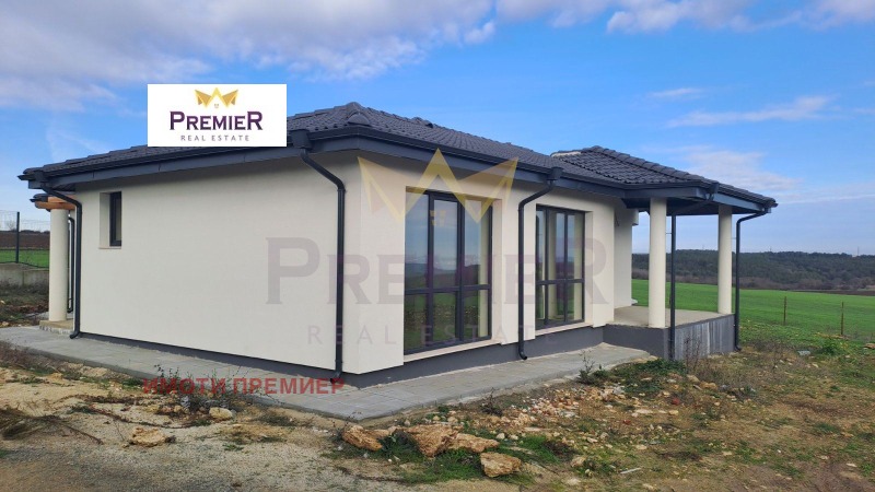 Продава КЪЩА, с. Кичево, област Варна, снимка 4 - Къщи - 52624559