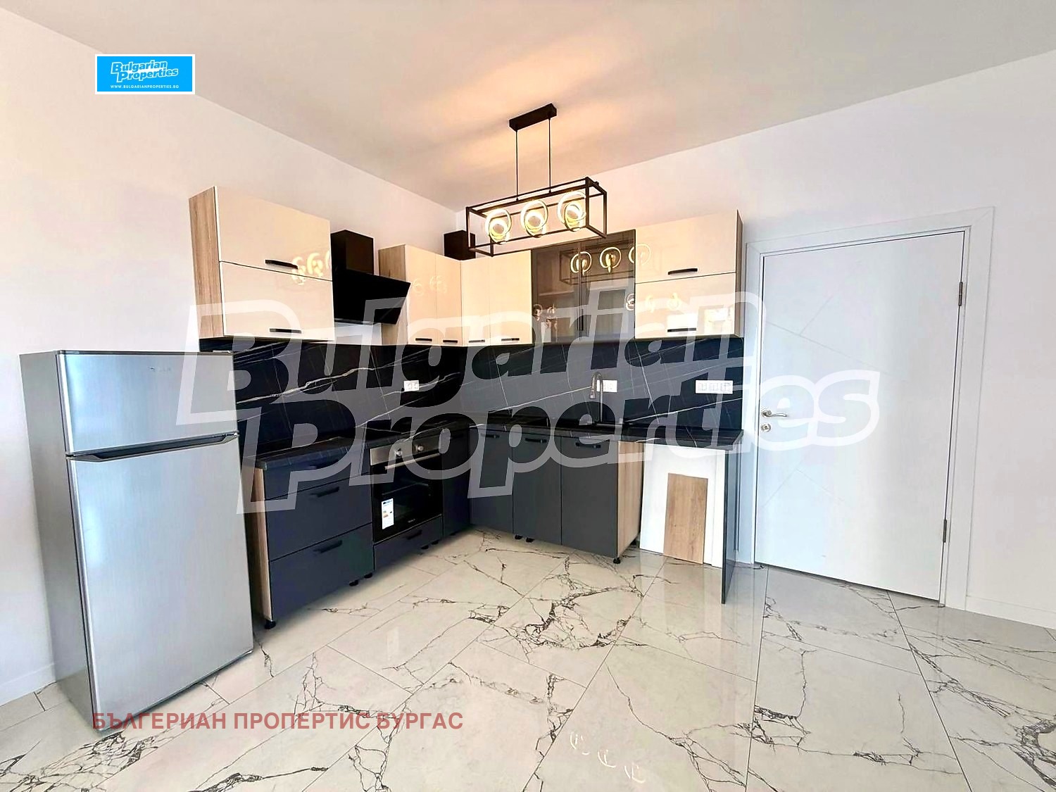 Продава 2-СТАЕН, гр. Бургас, Славейков, снимка 2 - Апартаменти - 55381092