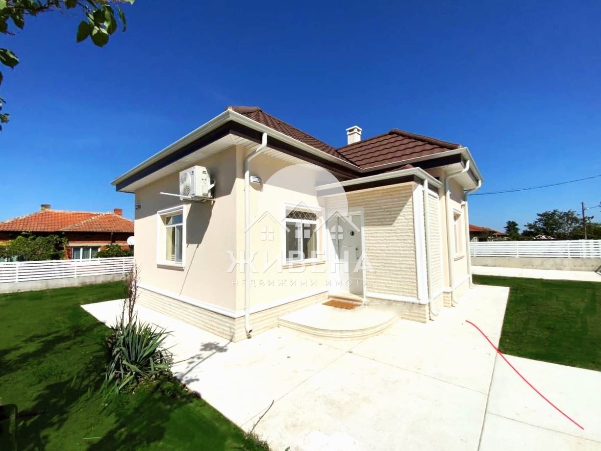 Продава КЪЩА, с. Паскалево, област Добрич, снимка 2 - Къщи - 48981048