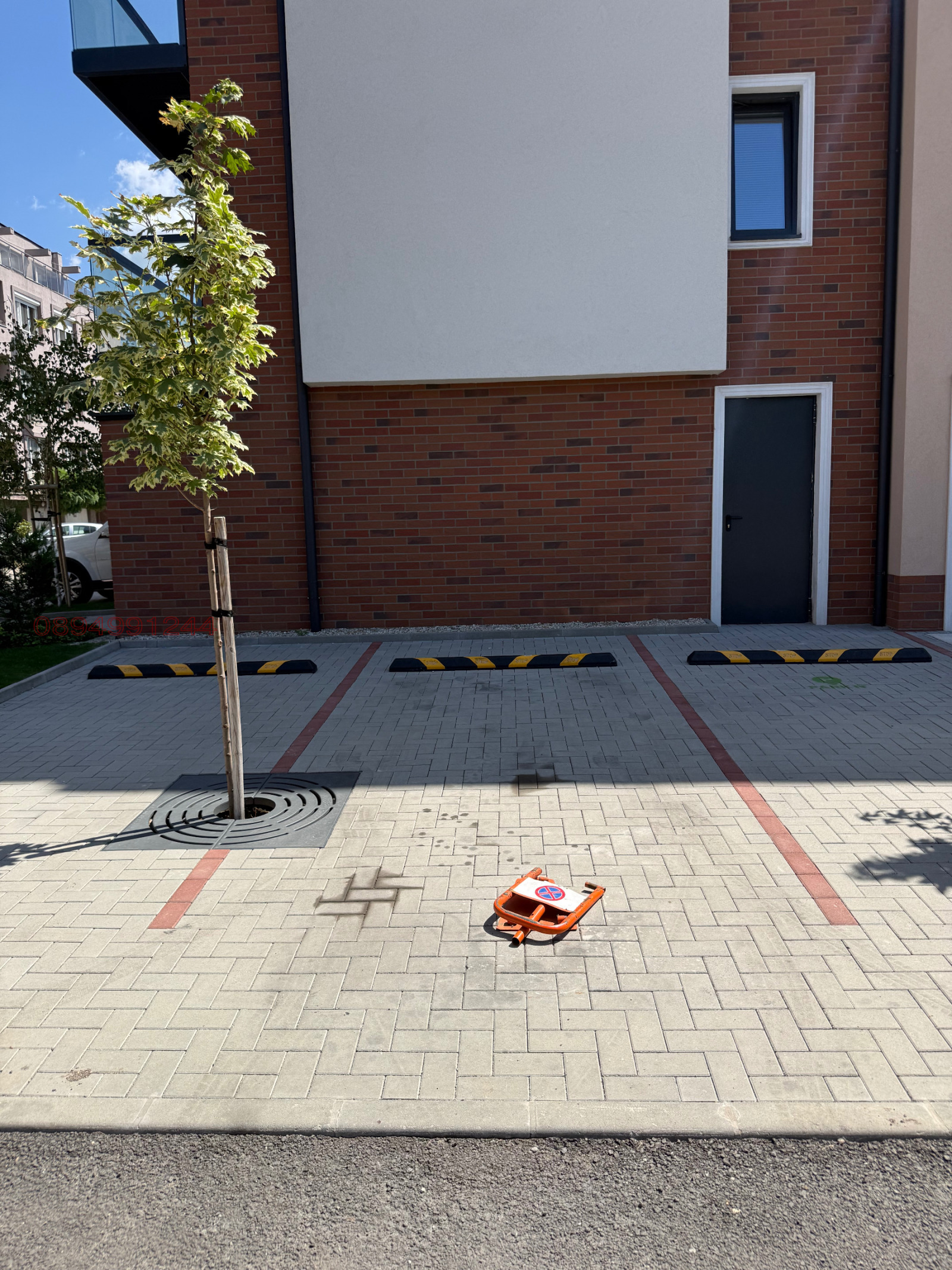 Продава  Гараж, Паркомясто град София , Левски , 15 кв.м | 22039730