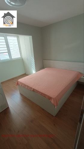 3 camere da letto Hadgi Dimitar, Sofia 7