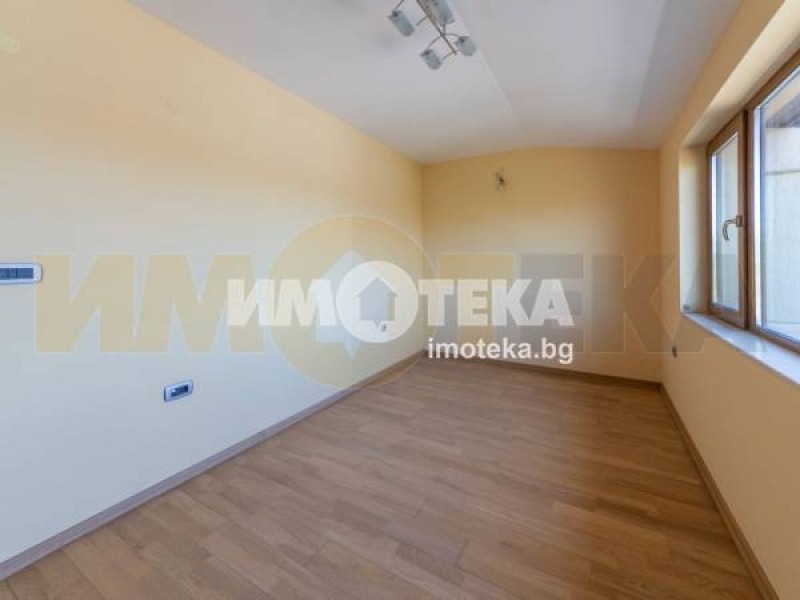 Na sprzedaż  2 sypialnie Warna , Galata , 147 mkw | 89738546 - obraz [6]