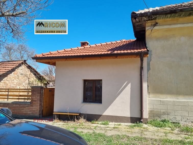 Продава КЪЩА, гр. Долна Митрополия, област Плевен, снимка 2 - Къщи - 53124674